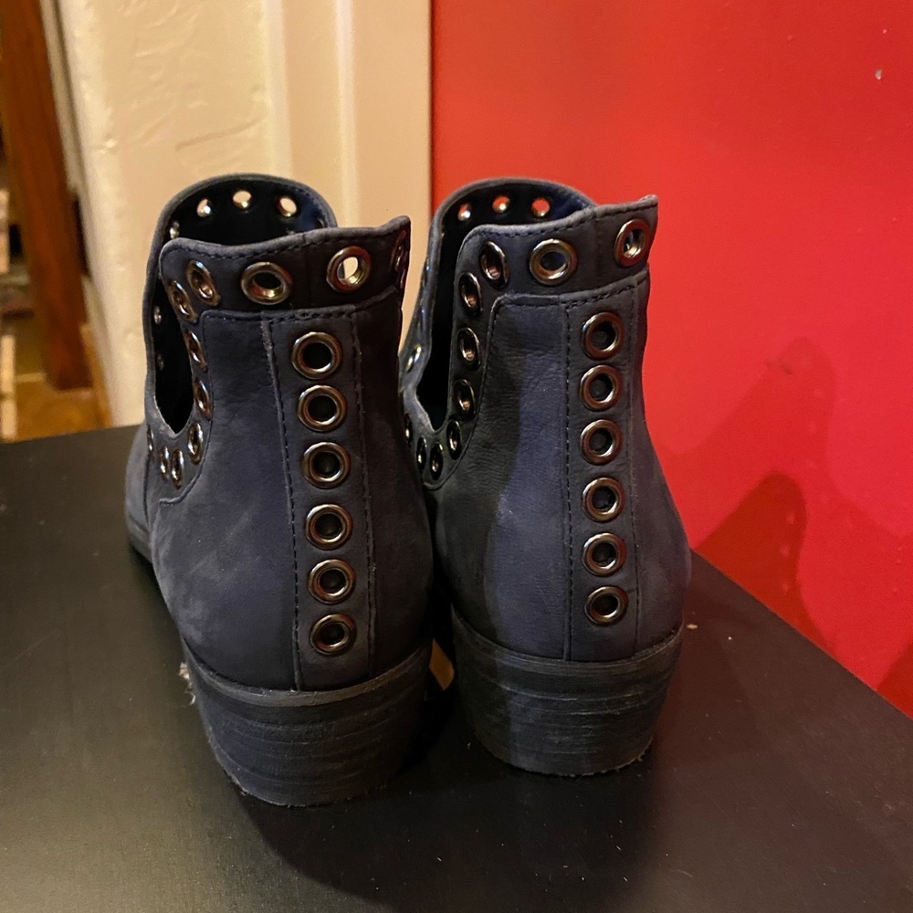 Gianni Bini Blue suede low cut boots - Picture 3 of 6
